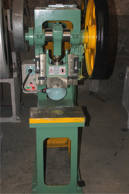 【恒升J21-12噸沖床(固定臺深喉)&mdash;誰用誰知道您最佳的選擇】價格,廠家,圖片,沖床,淄博恒升機(jī)械制造-